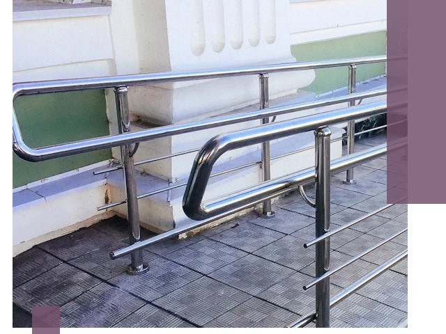 Ограждения пандусов из металла и нержавейки в Ржеве