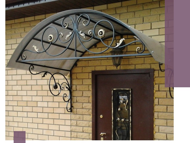 Изготовление козырьков из металла под ключ в Ржеве