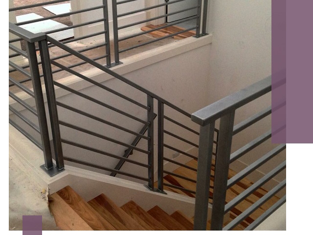 Изготовление поручней из металла и дерева в Ржеве